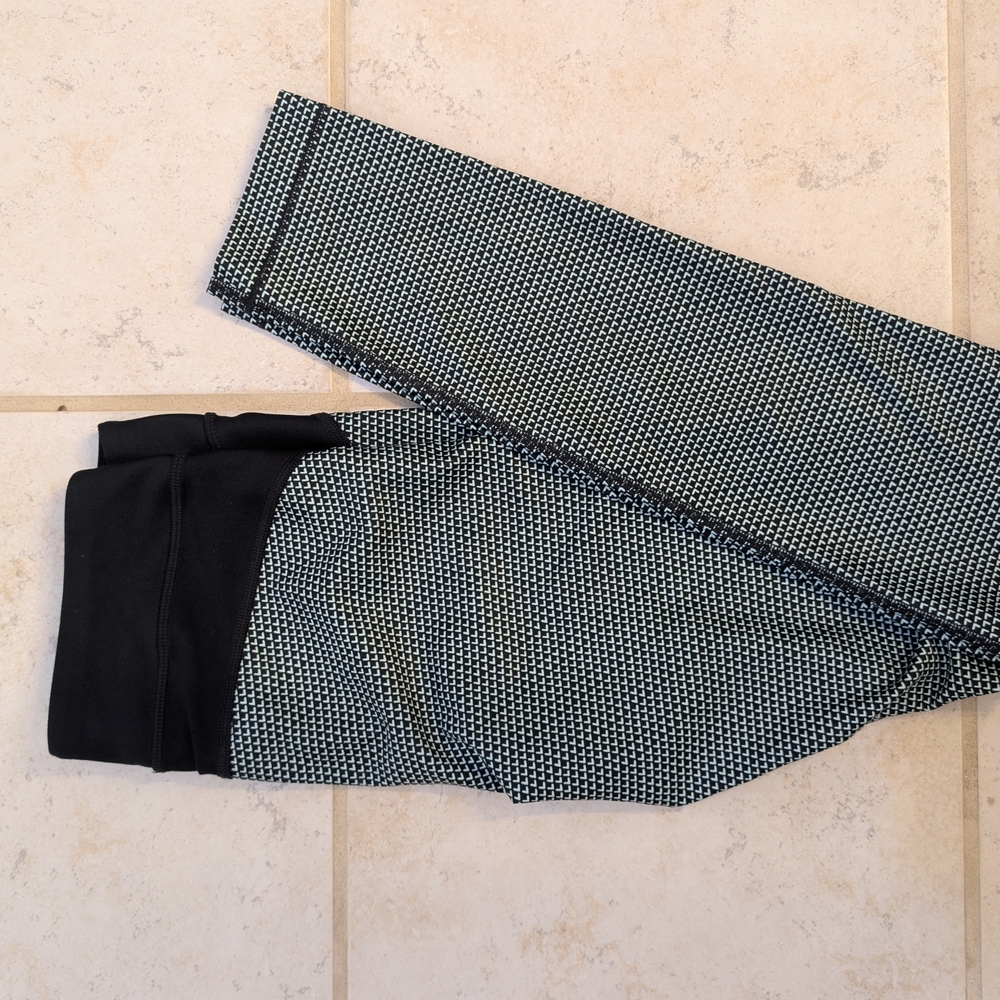 Woman's Blue and Gray Patterned Leggings